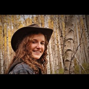 Meet your Posher, Juliana